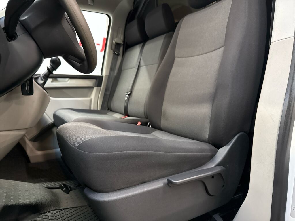 Volkswagen Transporter 2019 Valkoinen