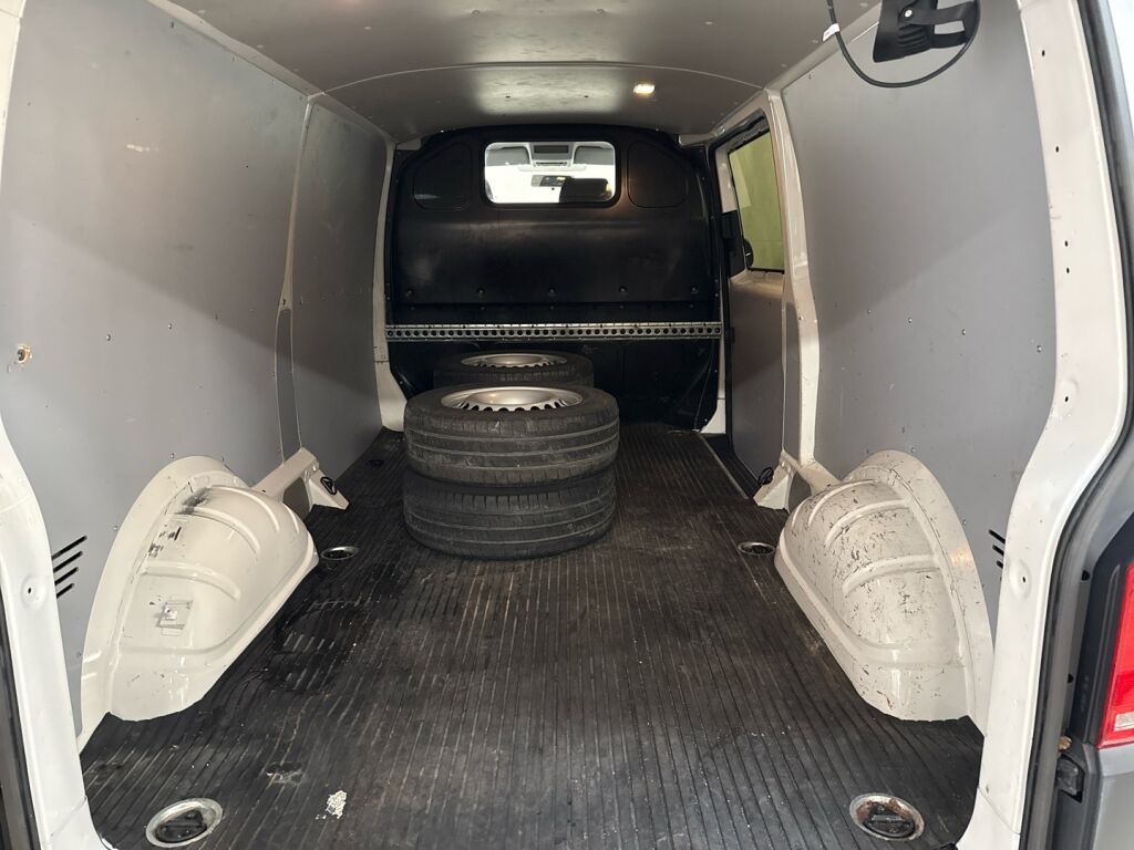 Volkswagen Transporter 2019 Valkoinen