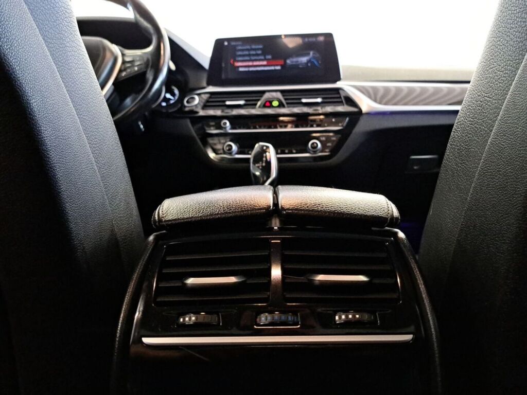 BMW 530 2018 Harmaa