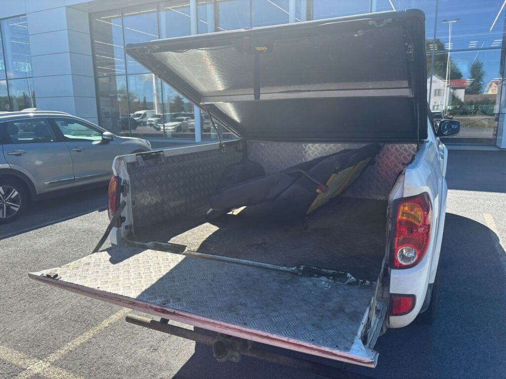 Mitsubishi L200 2011 Sininen