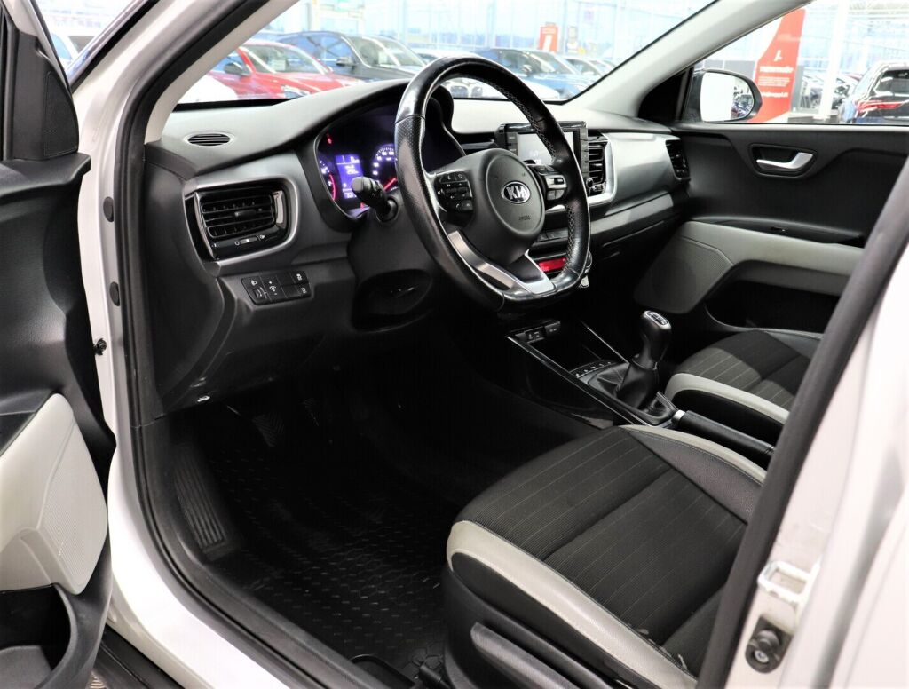 Kia Stonic 2019 Harmaa