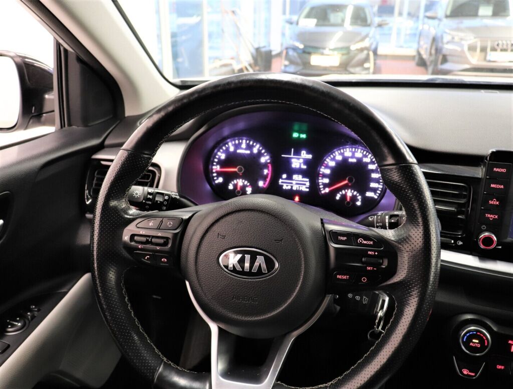 Kia Stonic 2019 Harmaa