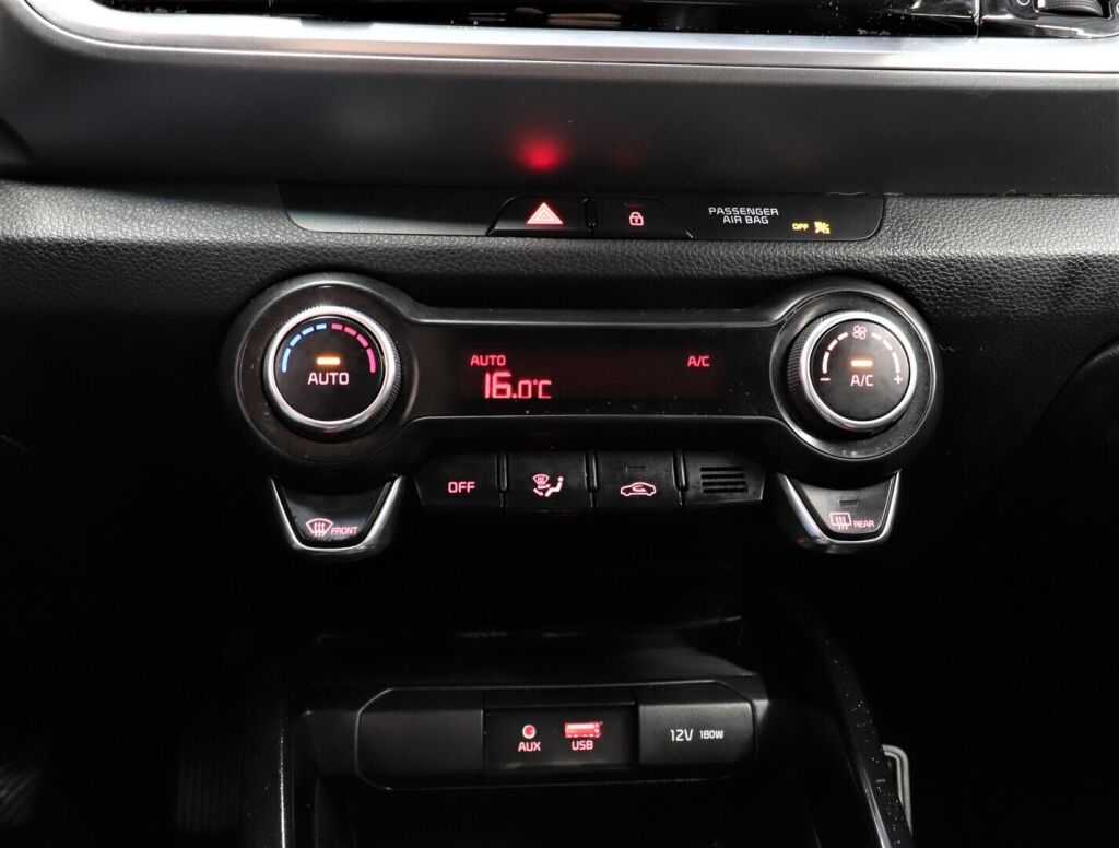 Kia Stonic 2019 Harmaa