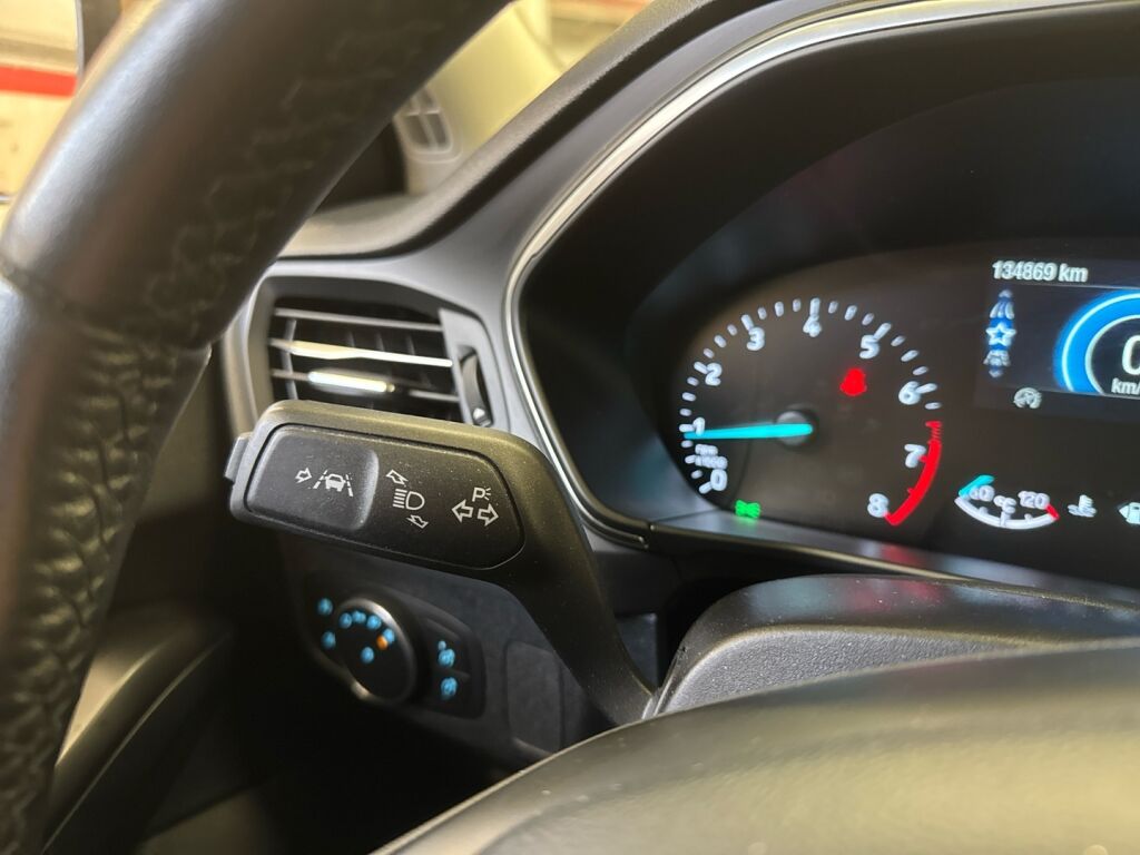 Ford Focus 2018 Harmaa