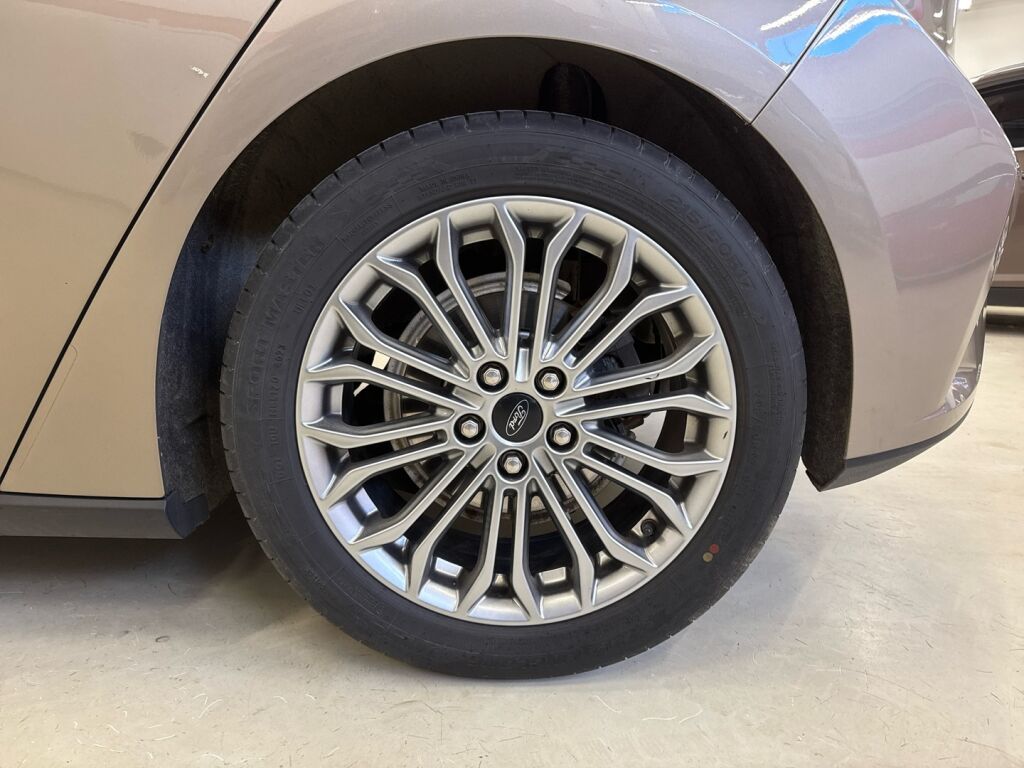 Ford Focus 2018 Harmaa