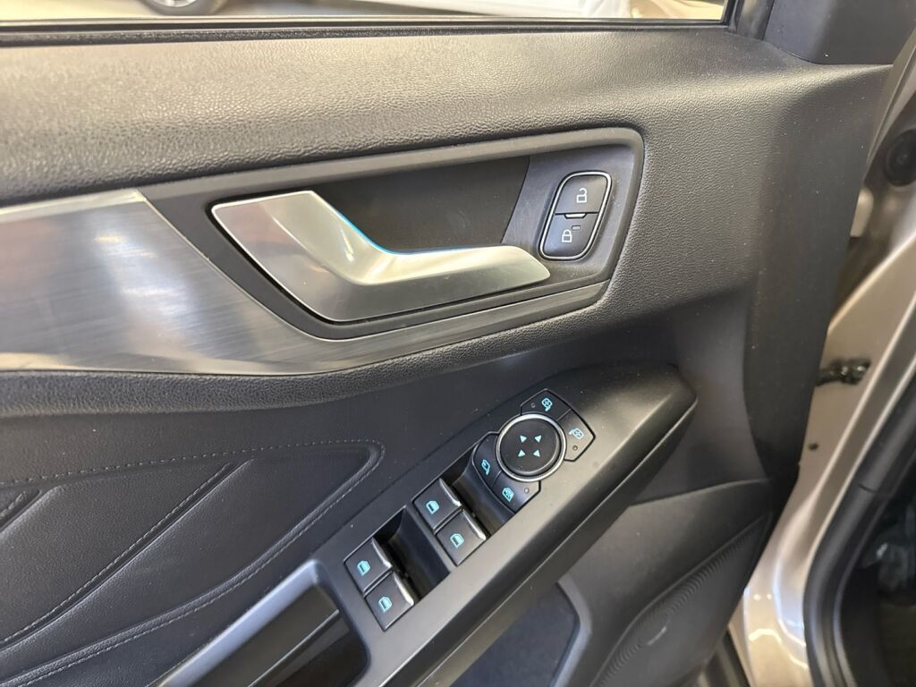 Ford Focus 2018 Harmaa