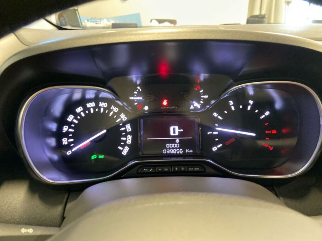 Citroen C3 Aircross 2019 Ruskea (beige)