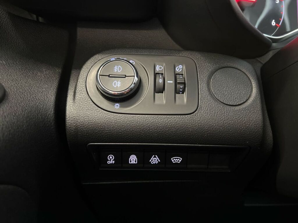 Opel Combo 2018 Harmaa