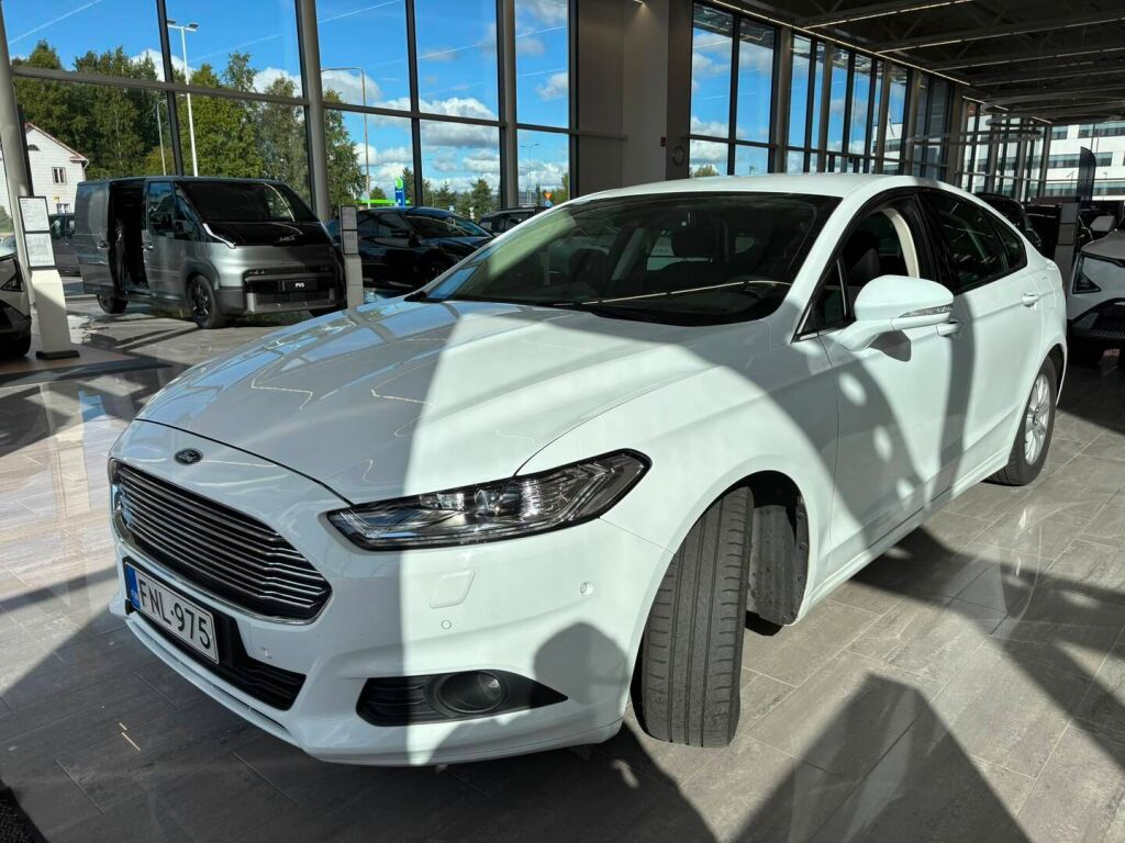 Ford Mondeo 2019 Valkoinen