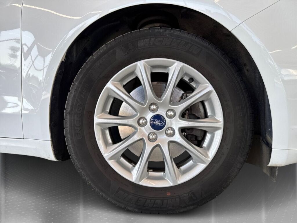 Ford Mondeo 2019 Valkoinen