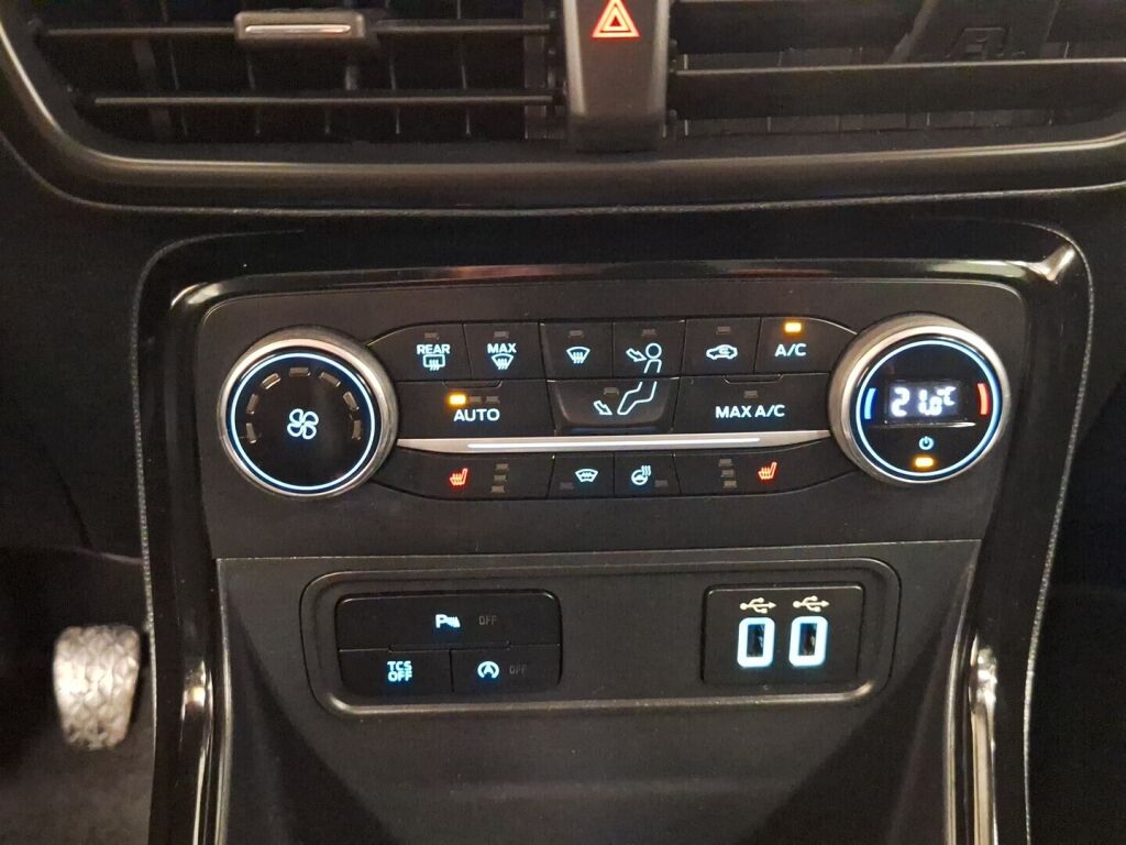 Ford Ecosport 2019 Punainen