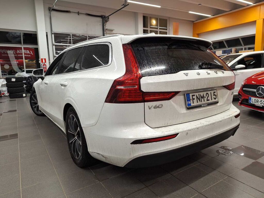 Volvo V60 2019 Valkoinen