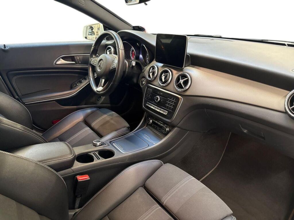 Mercedes-Benz CLA 2019 Valkoinen