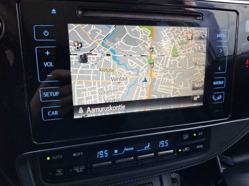 Toyota Auris 2016 Sininen