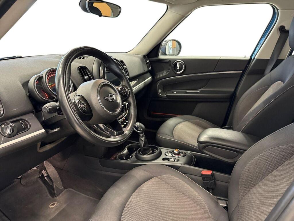 Mini Countryman 2018 Sininen
