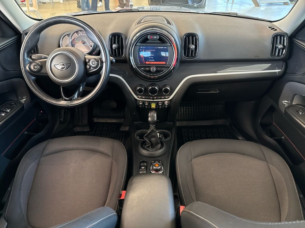 Mini Countryman 2018 Sininen