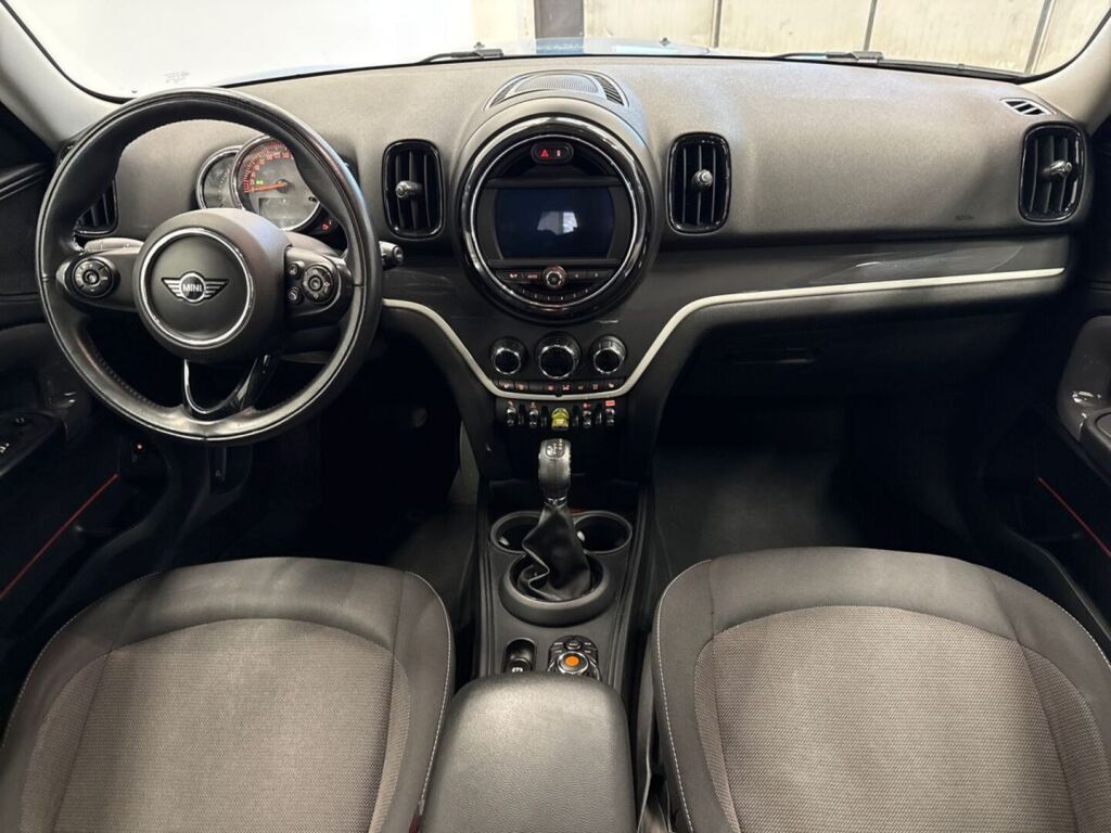 Mini Countryman 2018 Sininen