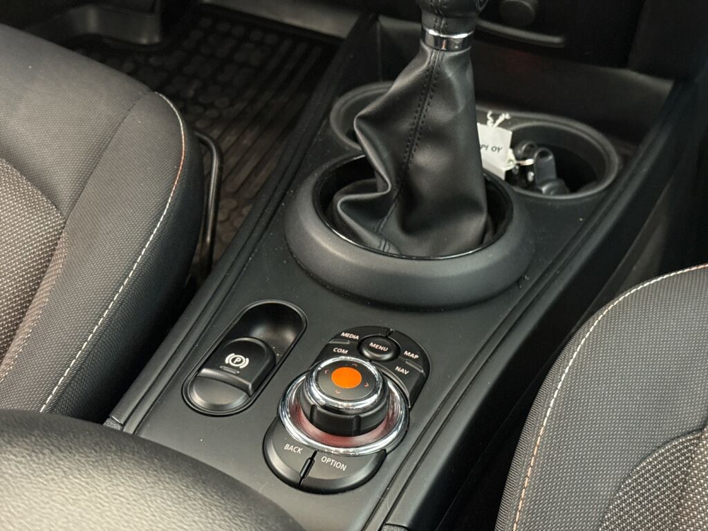 Mini Countryman 2018 Sininen