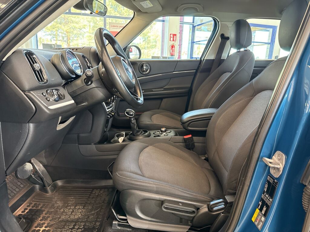 Mini Countryman 2018 Sininen