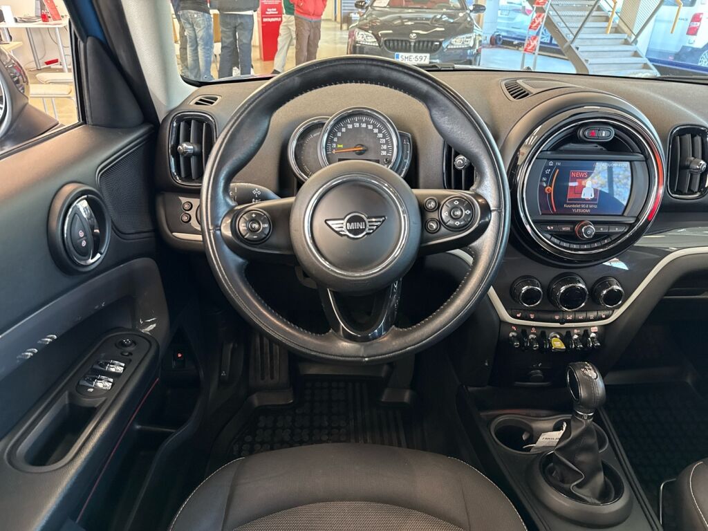 Mini Countryman 2018 Sininen
