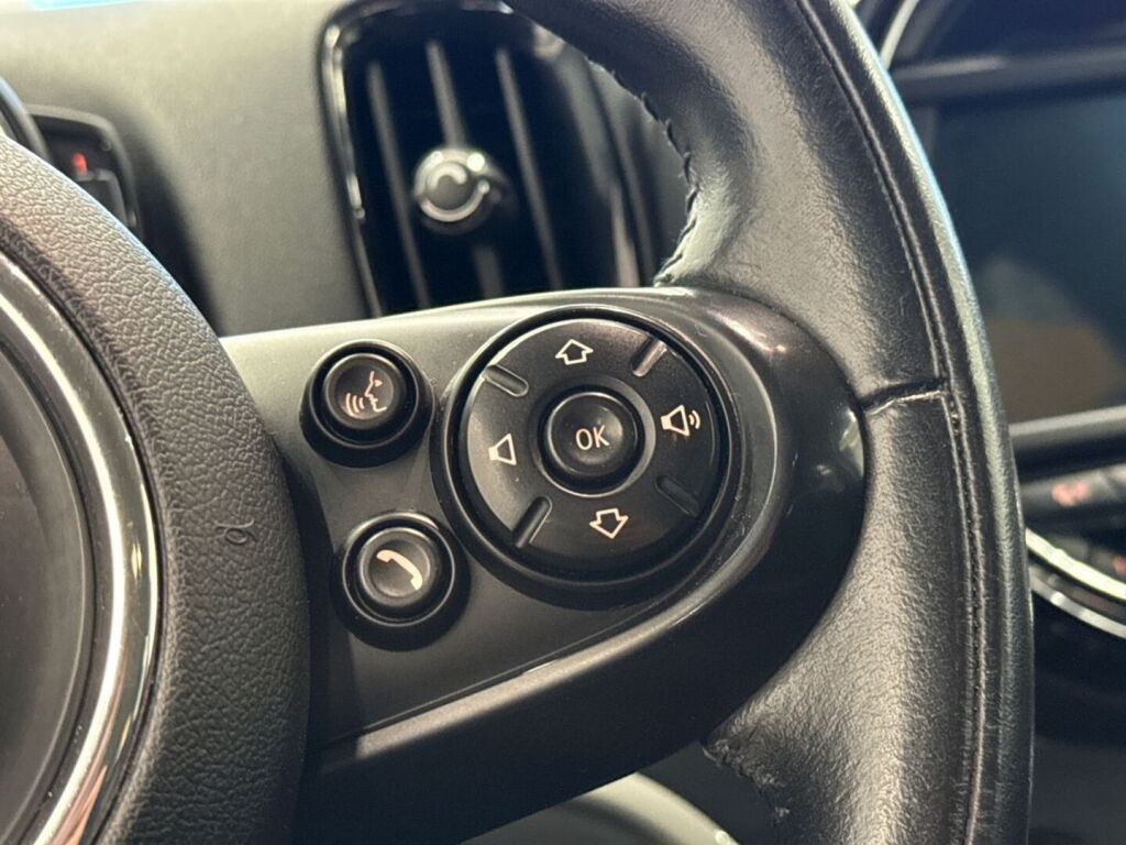 Mini Countryman 2018 Sininen
