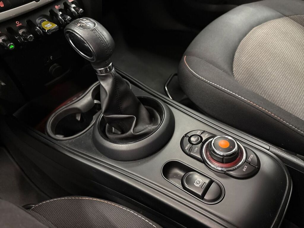 Mini Countryman 2018 Sininen
