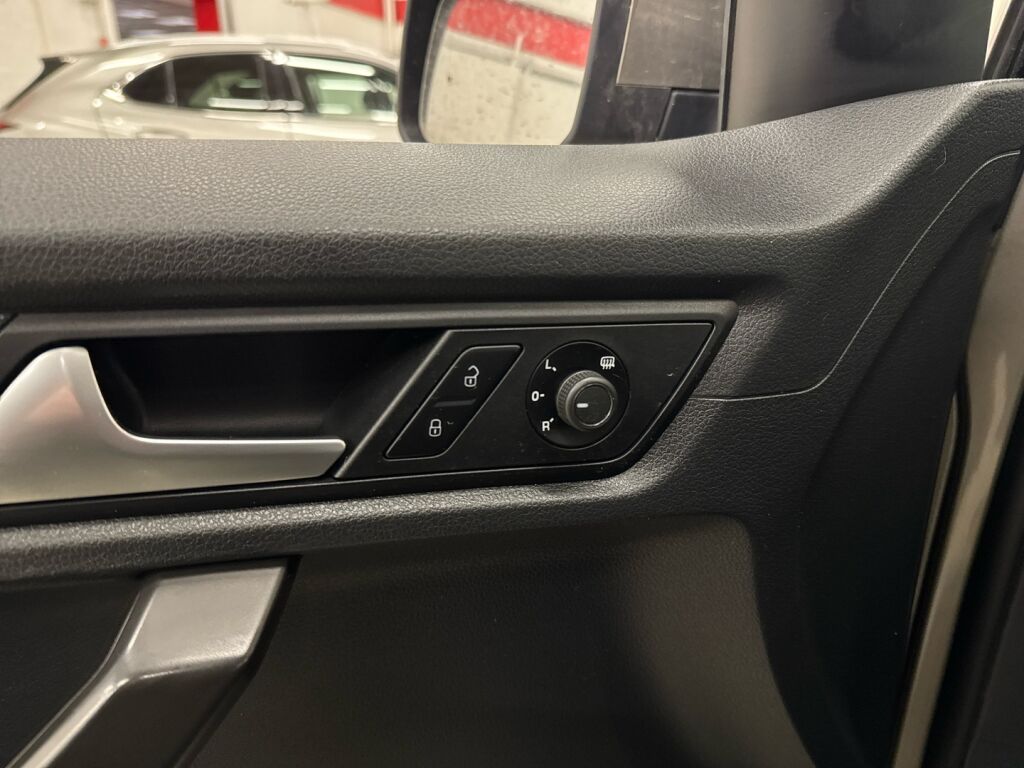 Volkswagen Caddy Maxi 2018 Ruskea (beige)