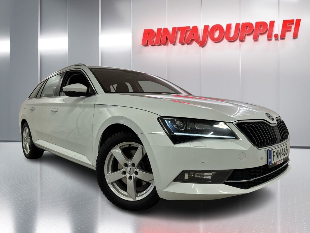 Skoda Superb 2019 Valkoinen