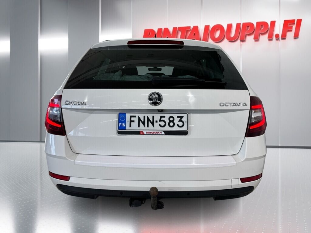 Skoda Octavia 2019 Valkoinen