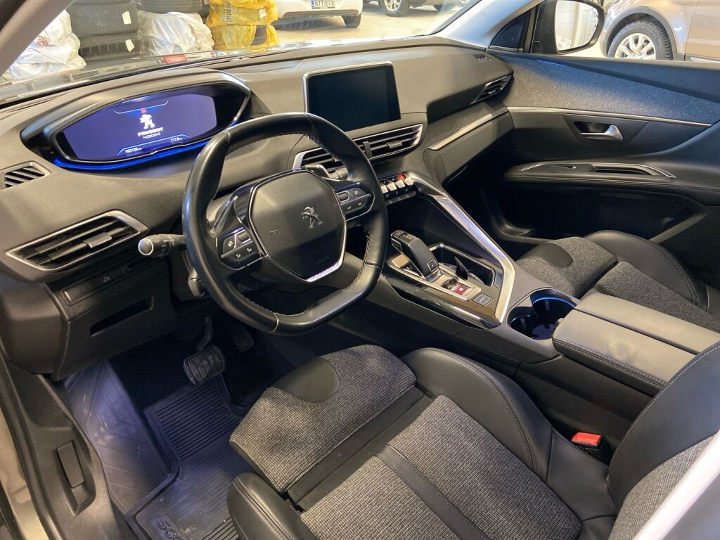 Peugeot 5008 2019 Harmaa