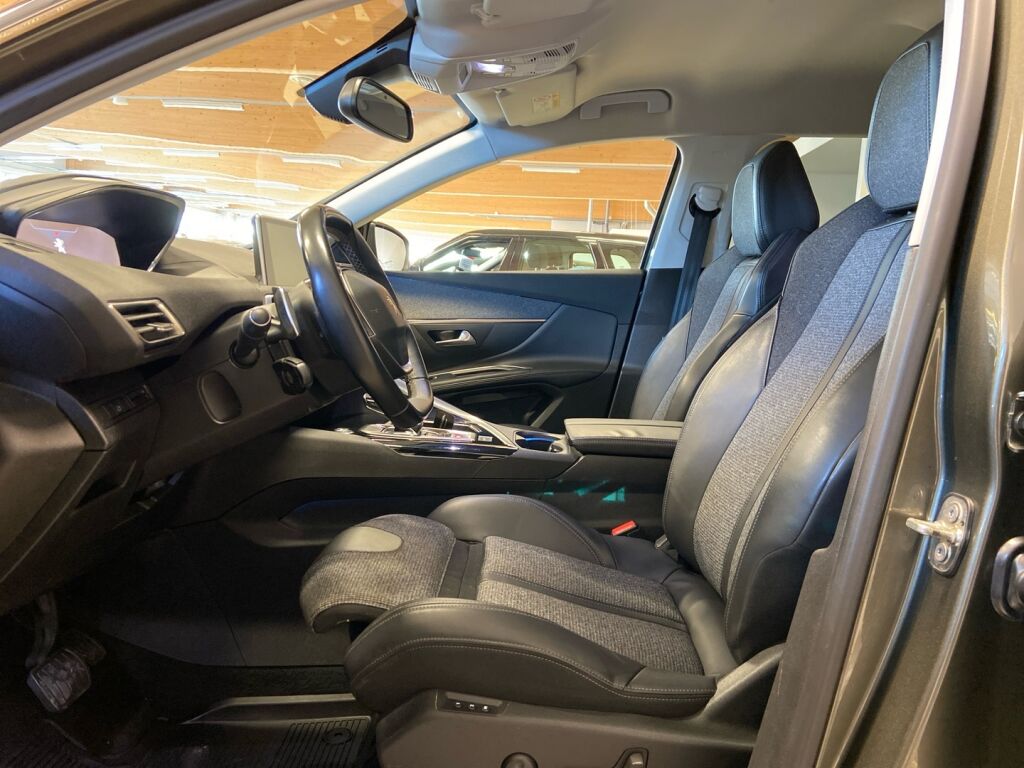 Peugeot 5008 2019 Harmaa