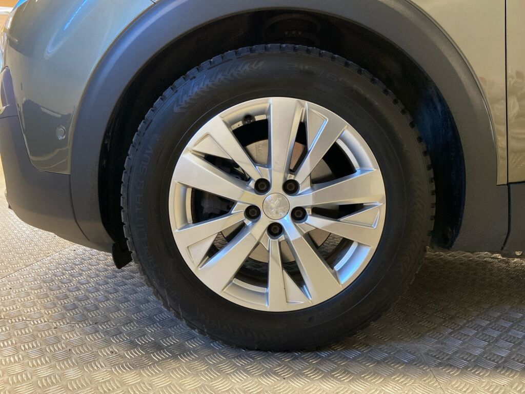 Peugeot 5008 2019 Harmaa