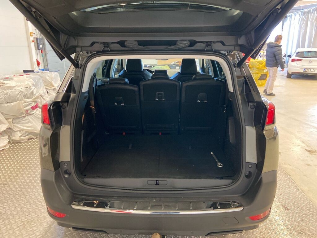 Peugeot 5008 2019 Harmaa