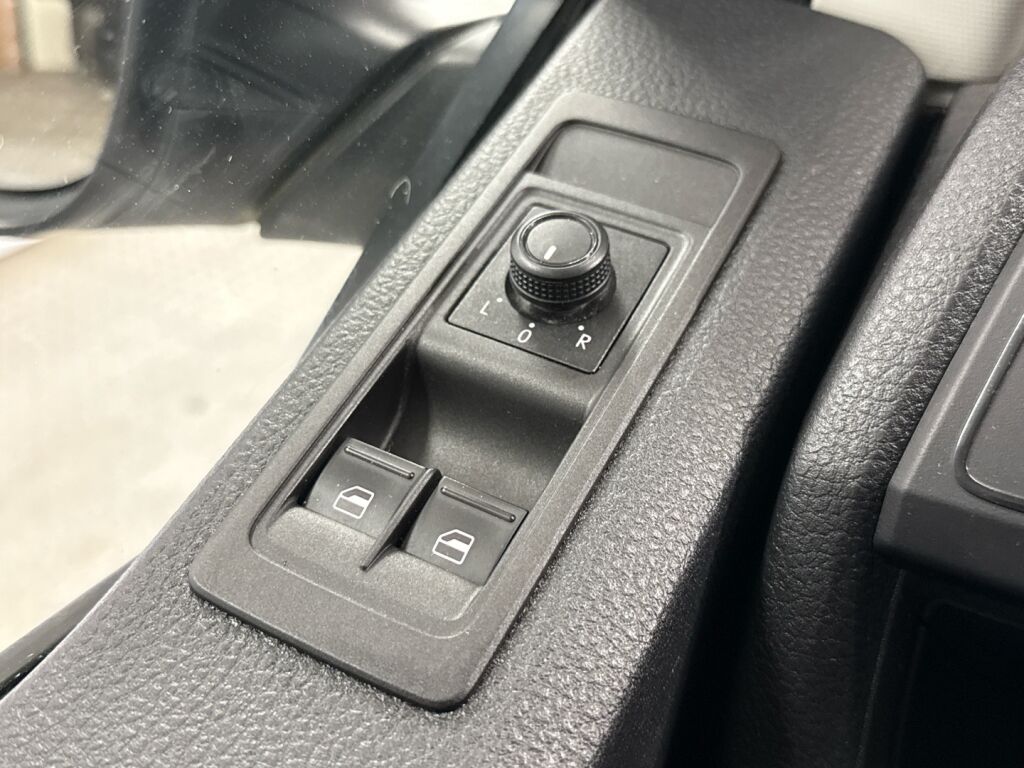 Volkswagen Transporter 2019 Valkoinen