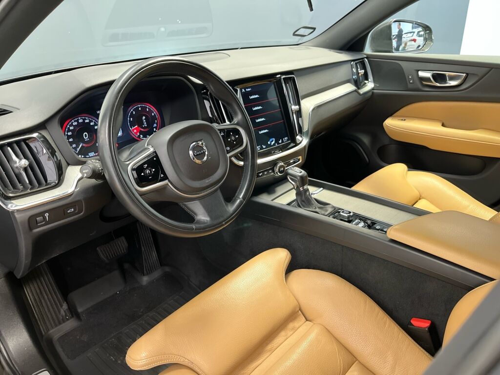 Volvo V60 2018 Harmaa