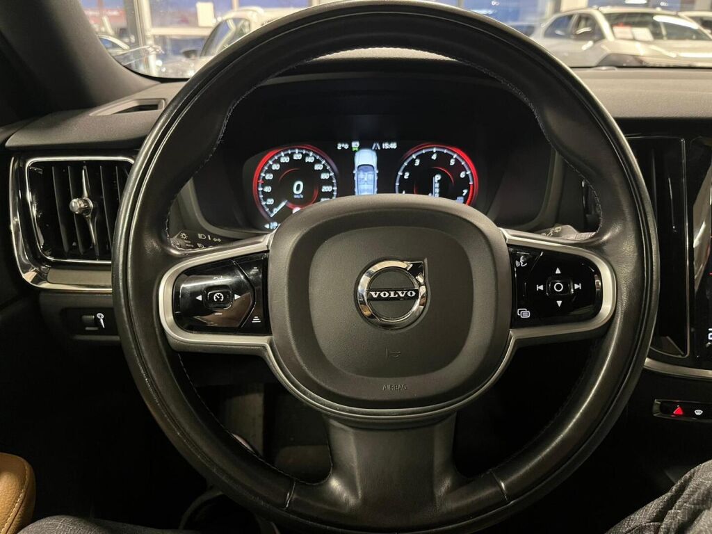 Volvo V60 2018 Harmaa