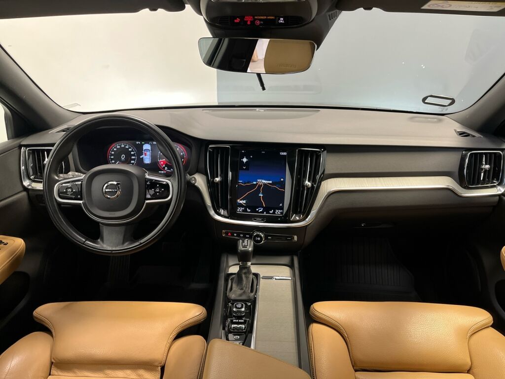 Volvo V60 2018 Harmaa
