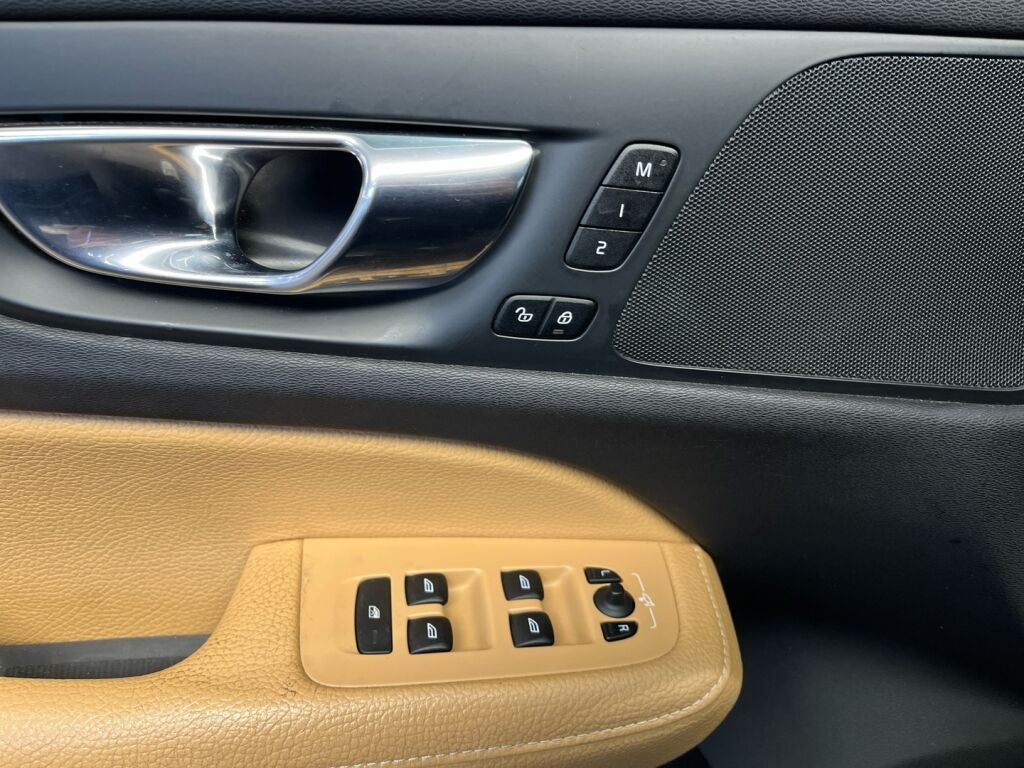 Volvo V60 2018 Harmaa