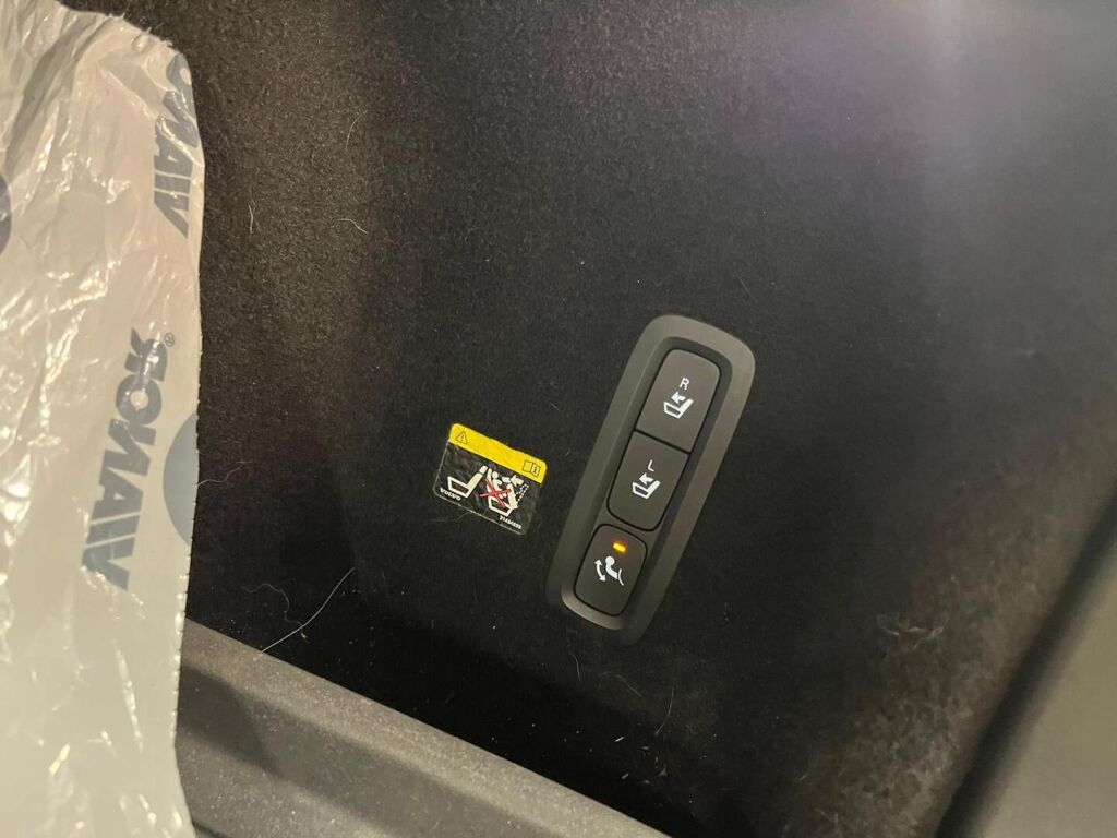 Volvo V60 2018 Harmaa