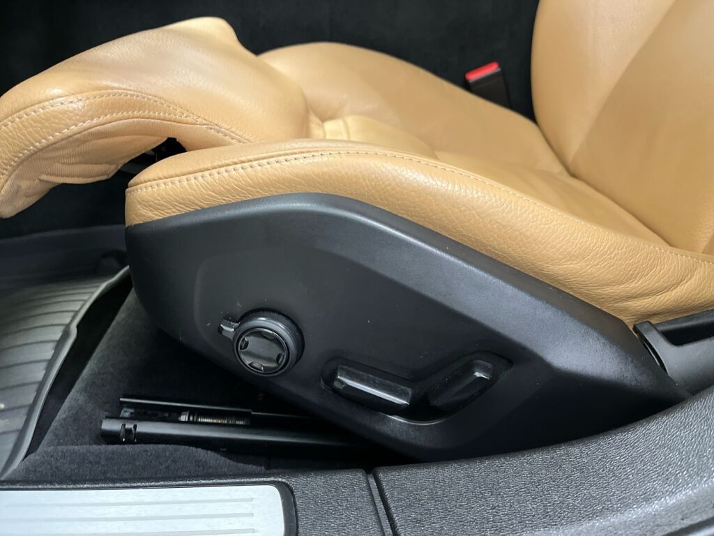 Volvo V60 2018 Harmaa