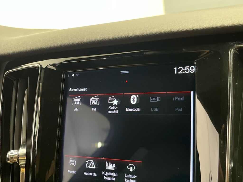 Volvo V60 2018 Harmaa