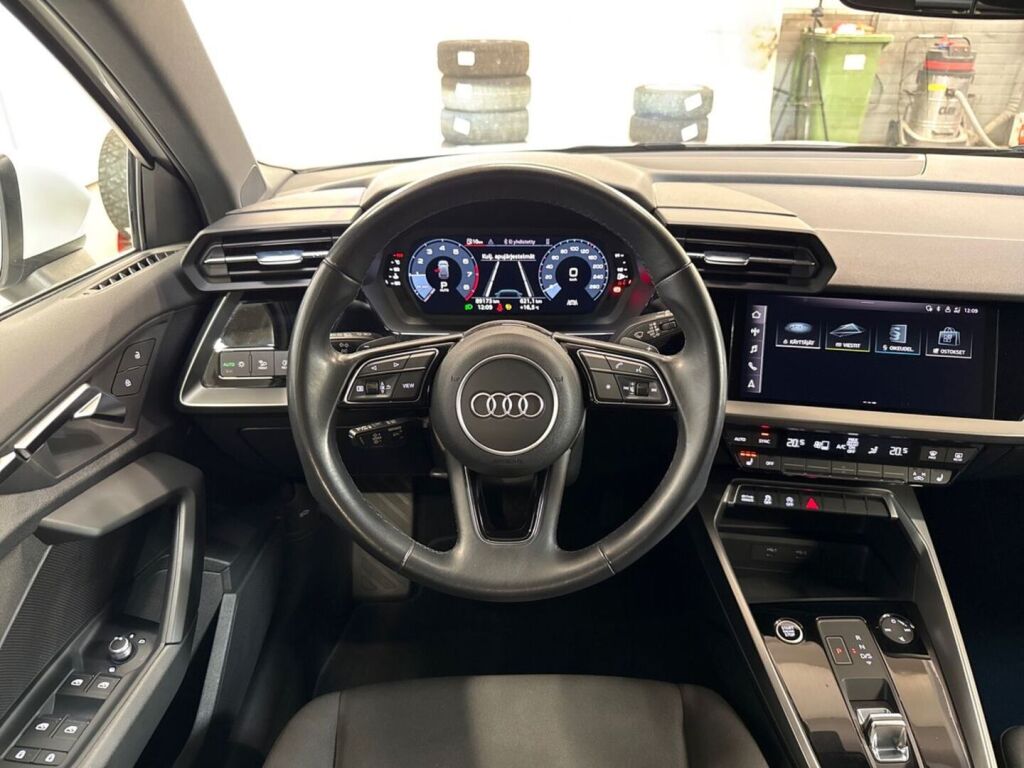 Audi A3 2022 Valkoinen