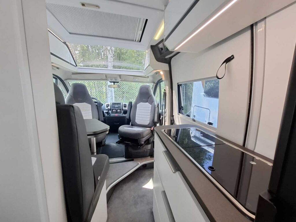 Adria Twin Supreme 640 SLB 2019 Harmaa