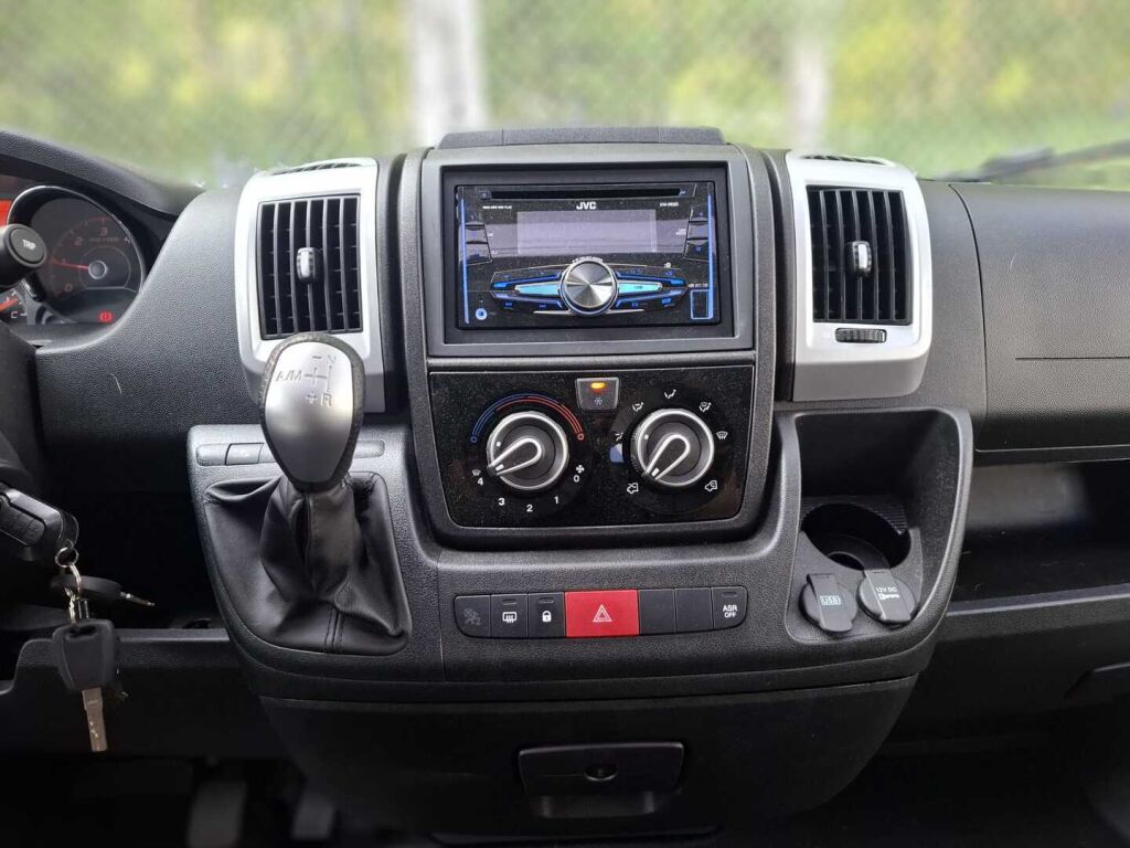 Adria Twin Supreme 640 SLB 2019 Harmaa