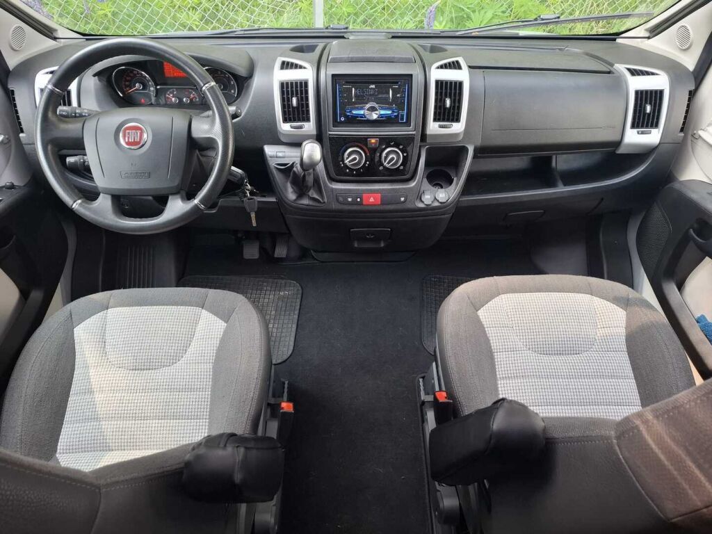 Adria Twin Supreme 640 SLB 2019 Harmaa