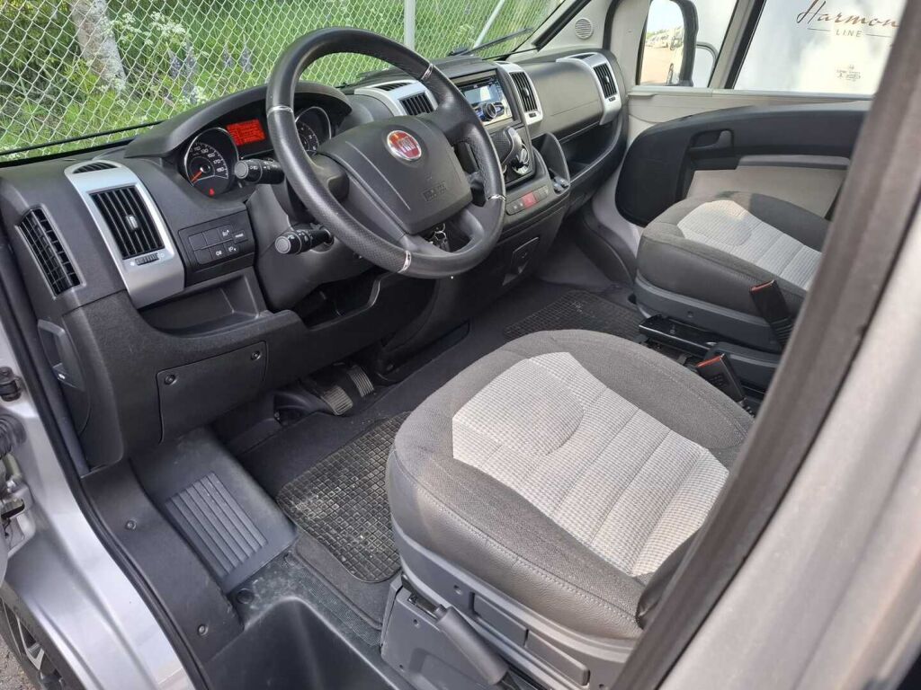 Adria Twin Supreme 640 SLB 2019 Harmaa