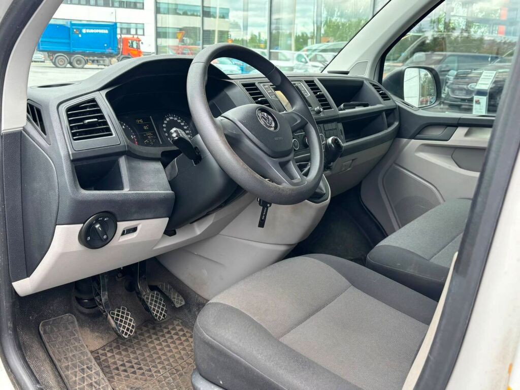 Volkswagen Transporter 2019 Valkoinen