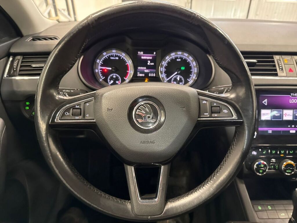 Skoda Octavia 2018 Sininen