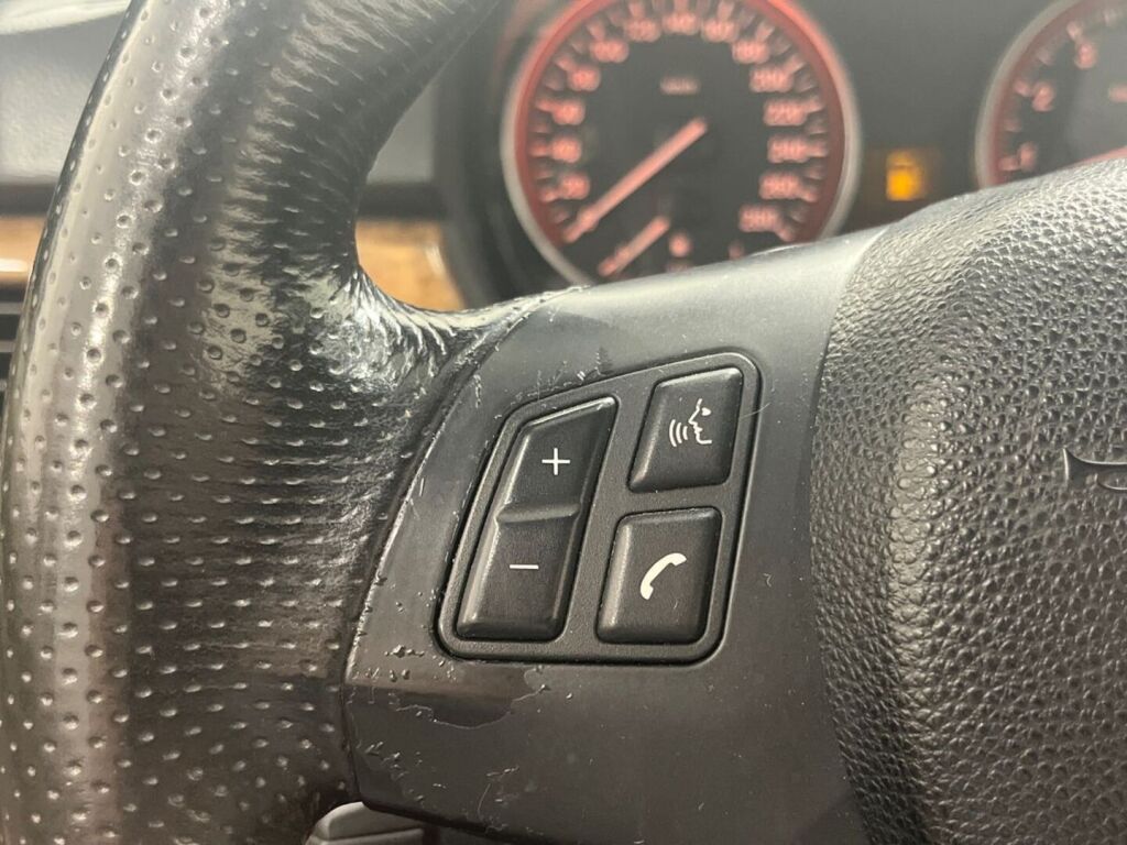 BMW 325 2007 Ruskea (beige)
