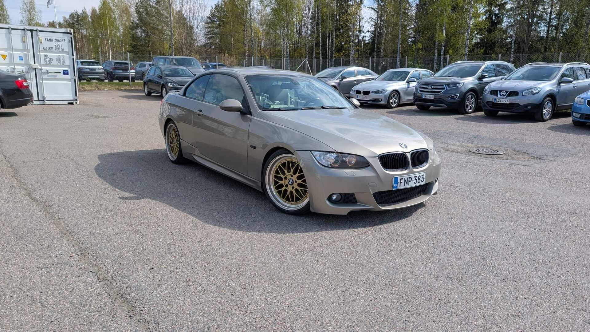 BMW 325